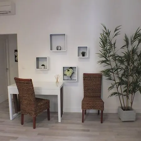 Centre Quiet Apartment *